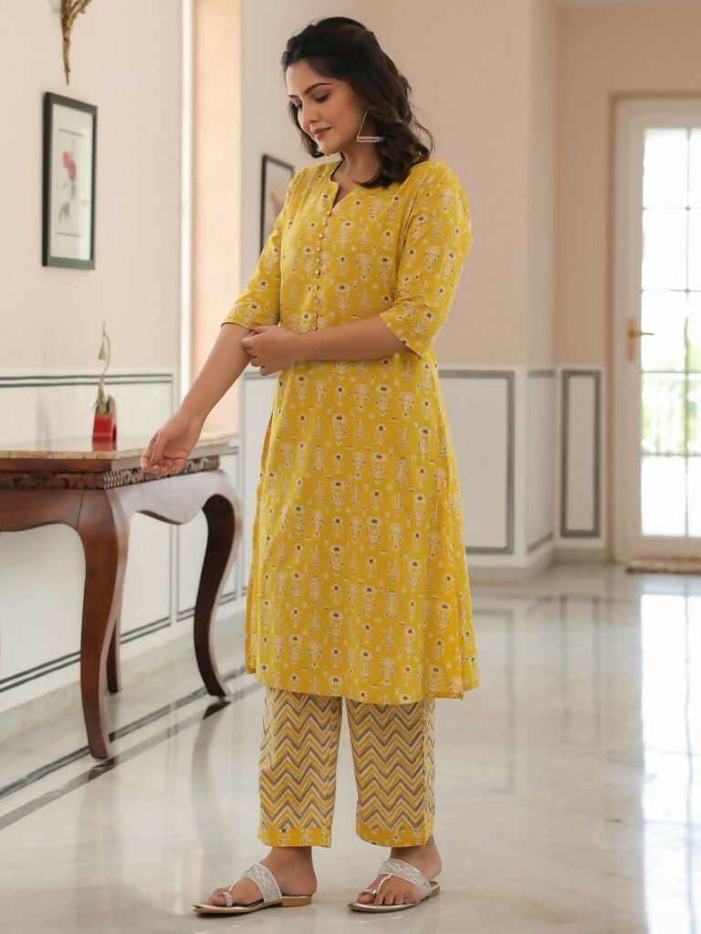 Aramya A-line Soft Cotton Butti Print Women's Kurta Set - Yellow | Grocsy