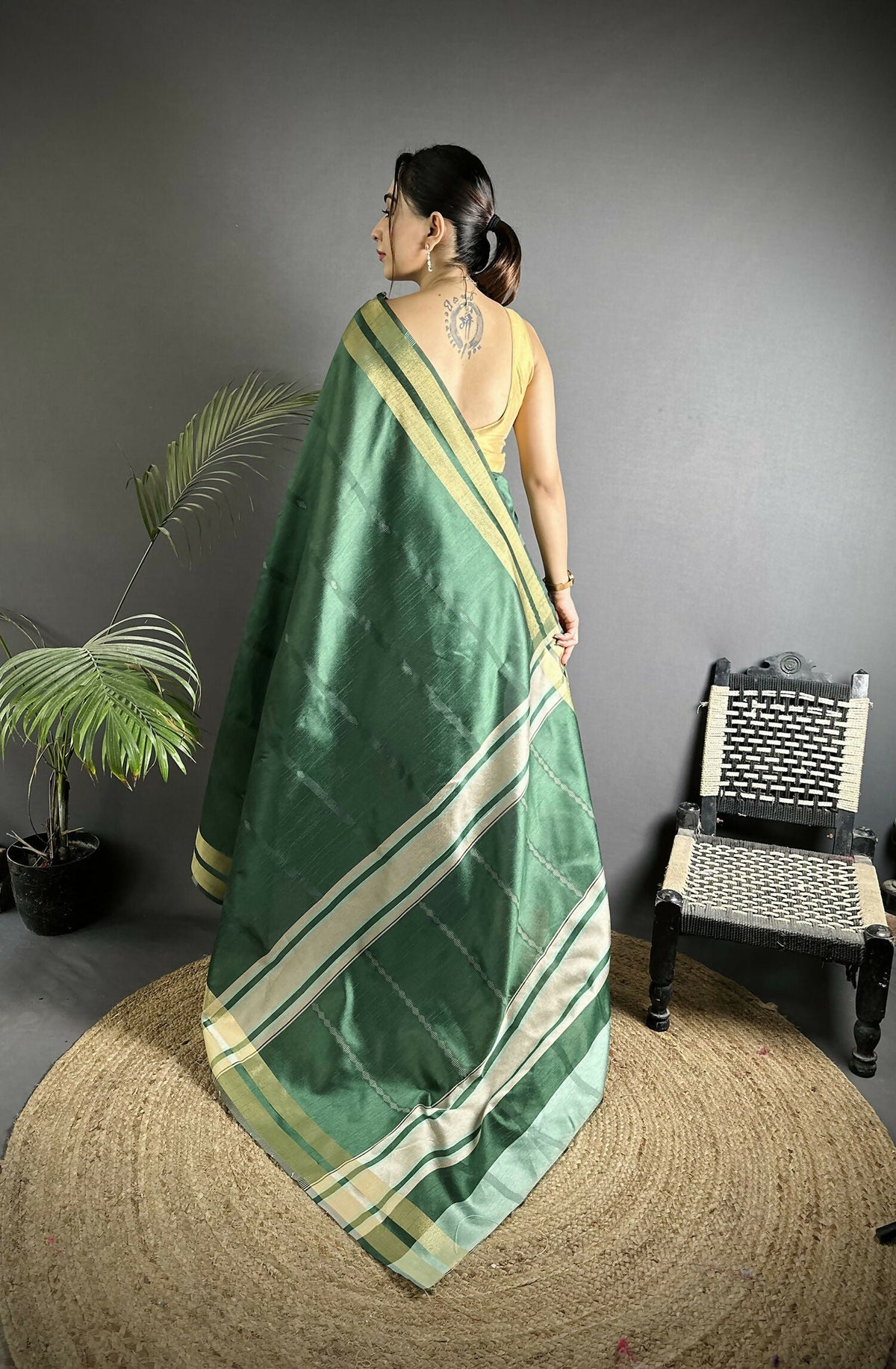 Joban Fashion Green Woven Pattern Raw Silk Kanjivaram Silk Saree | Grocsy