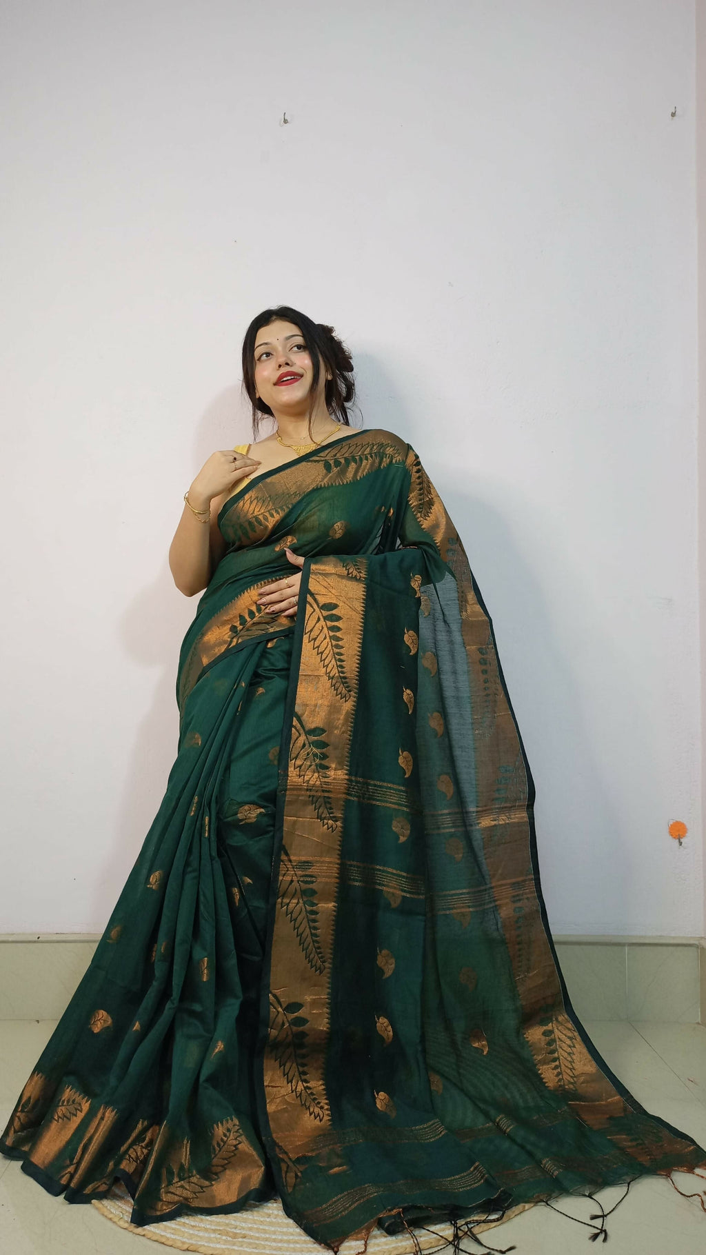 Exclusive Collection Beautiful Dark Green Cotton Silk Woven Handloom Saree With Running Blouse Piece | Grocsy