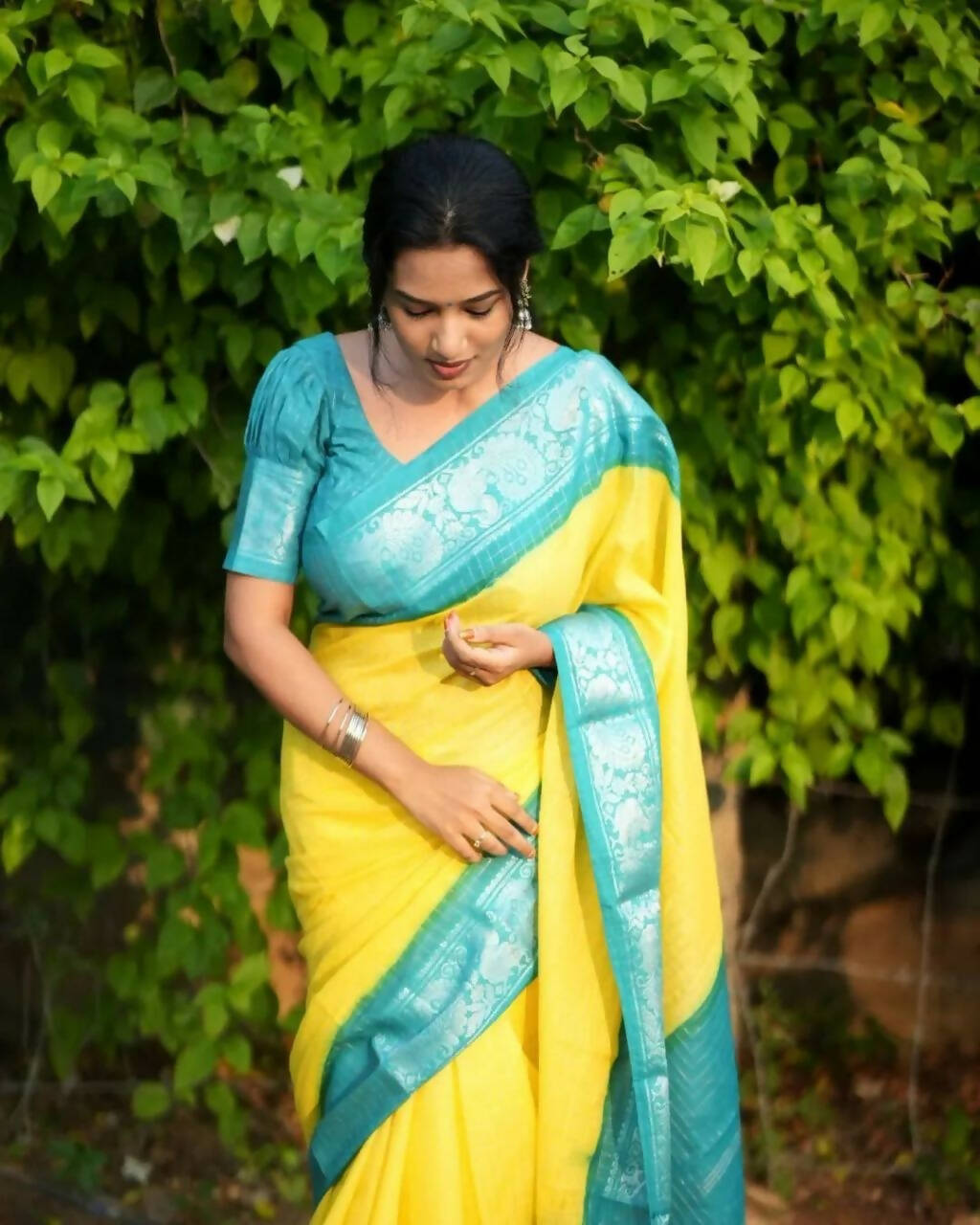 DEIANA'S Beautiful Designer Golden zari Soft Lichi Silk Saree - Yellow | Grocsy