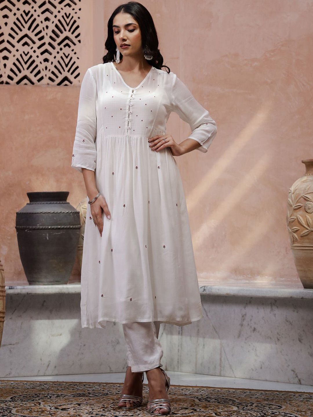 Sangria Floral Embroidered Thread Work Kurta with Trouser | Grocsy