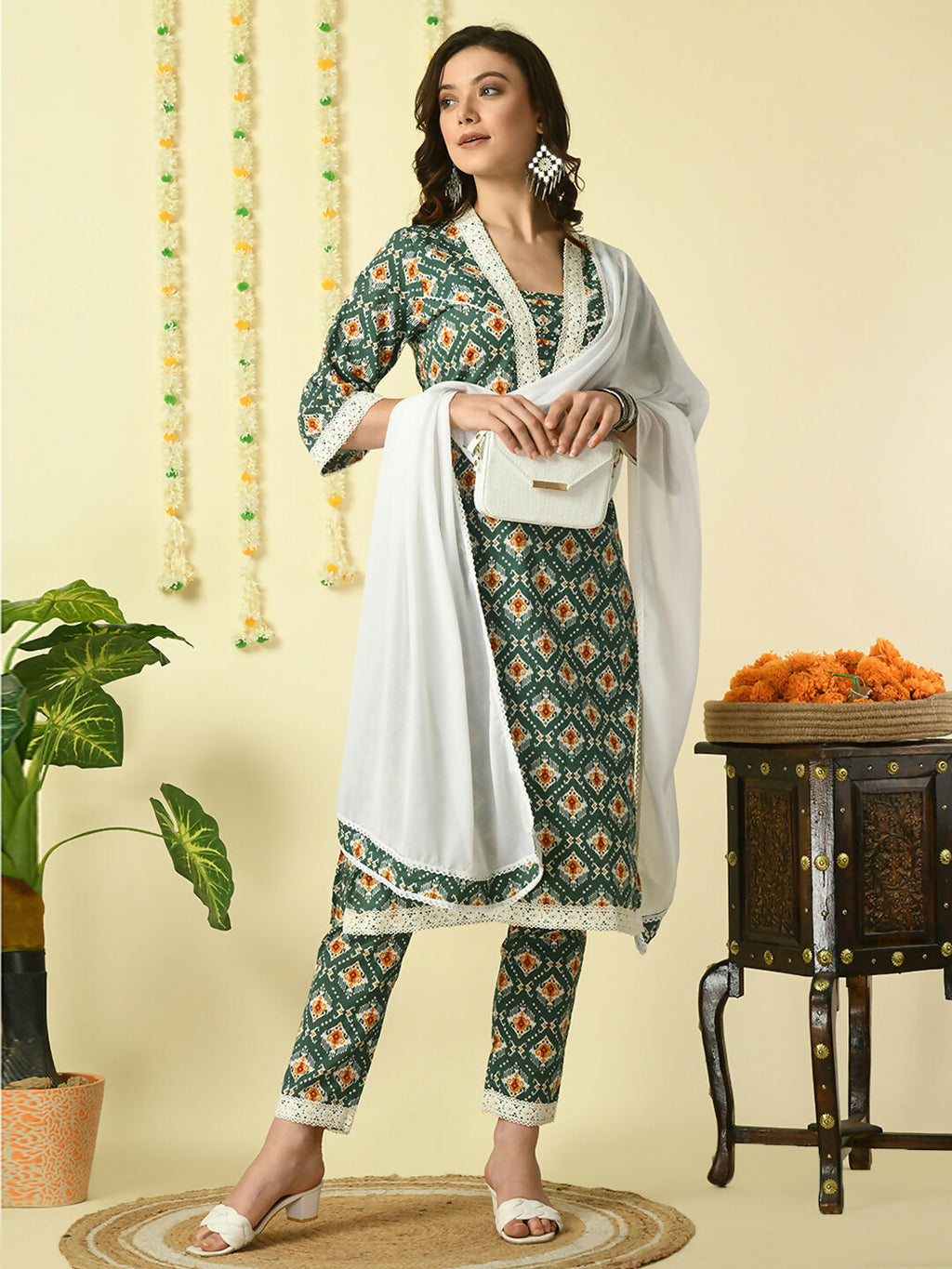 Myshka Women's Green Pure Cotton Kurta & Trousers With Dupatta Party Sets | Grocsy