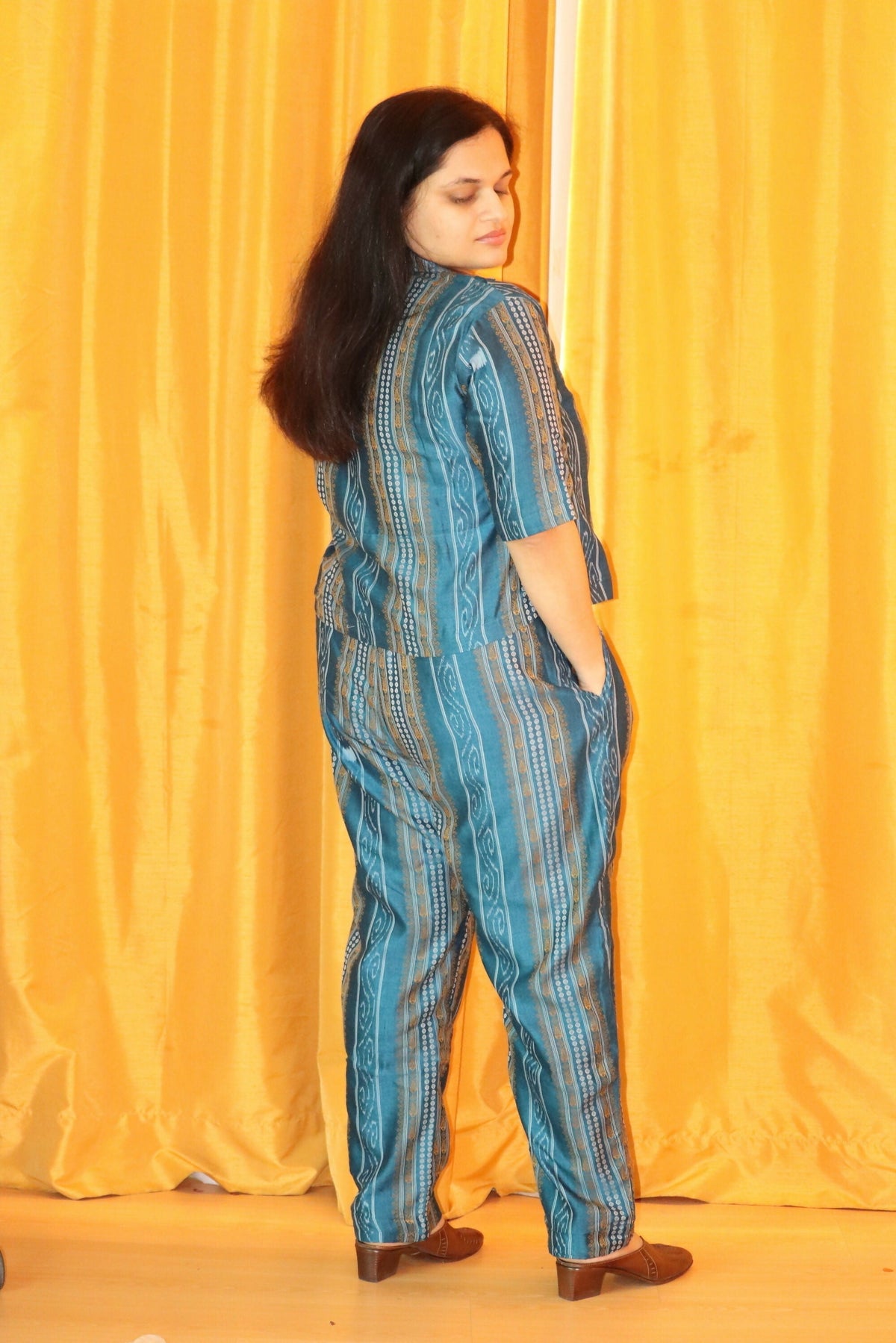 Earthyweaves Meghika Sambalpuri Co-ord Set | Grocsy