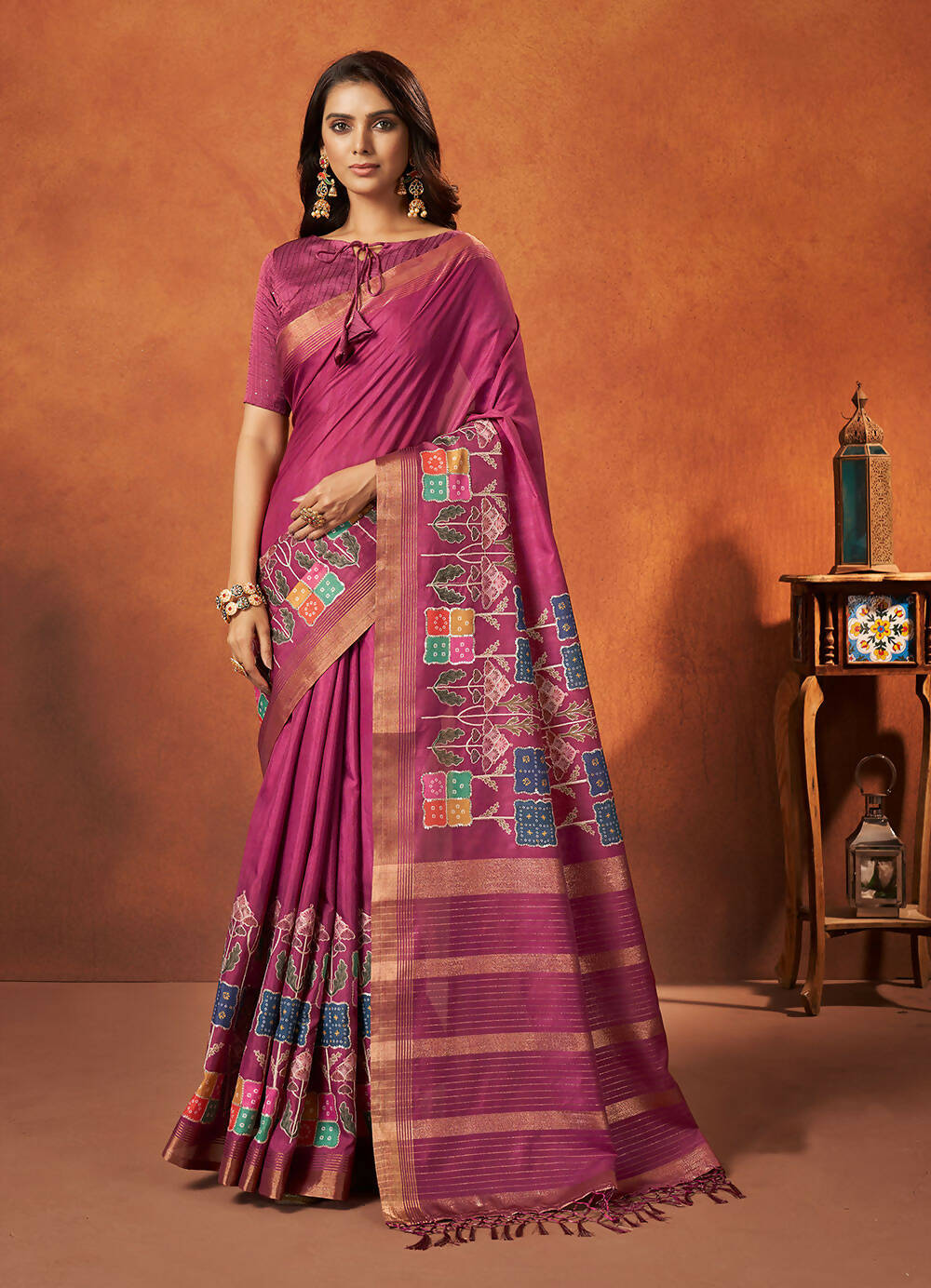 Pink Rangkat and Crepe Silk Abstract Saree With Unstitched Blouse Piece - Mohmanthan Royal Saachi | Grocsy