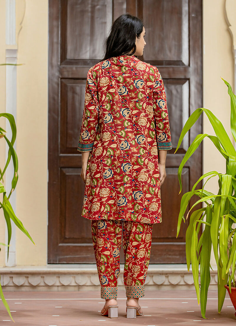 Kaajh Women's Maroon Floral Printed Viscose Rayon Kurta Pant Set | Grocsy