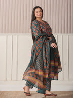Yufta Teal Green Pure Cotton Sequins-Cutdana Work Kurta Dupatta Pant Set | Grocsy