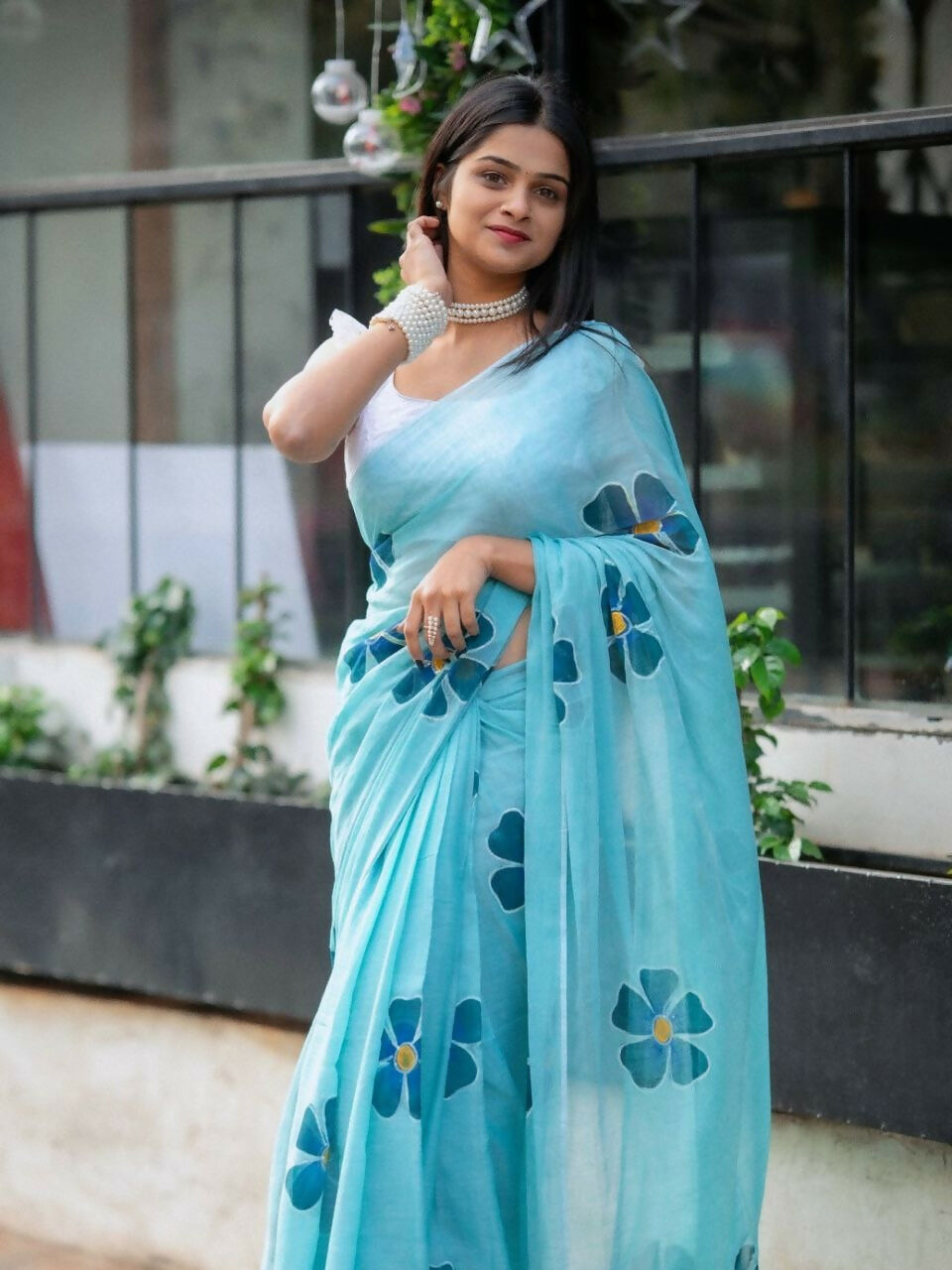 Prime Volt Women's Sky Blue Floral Digital Print Soft Linen Saree With Blouse | Grocsy