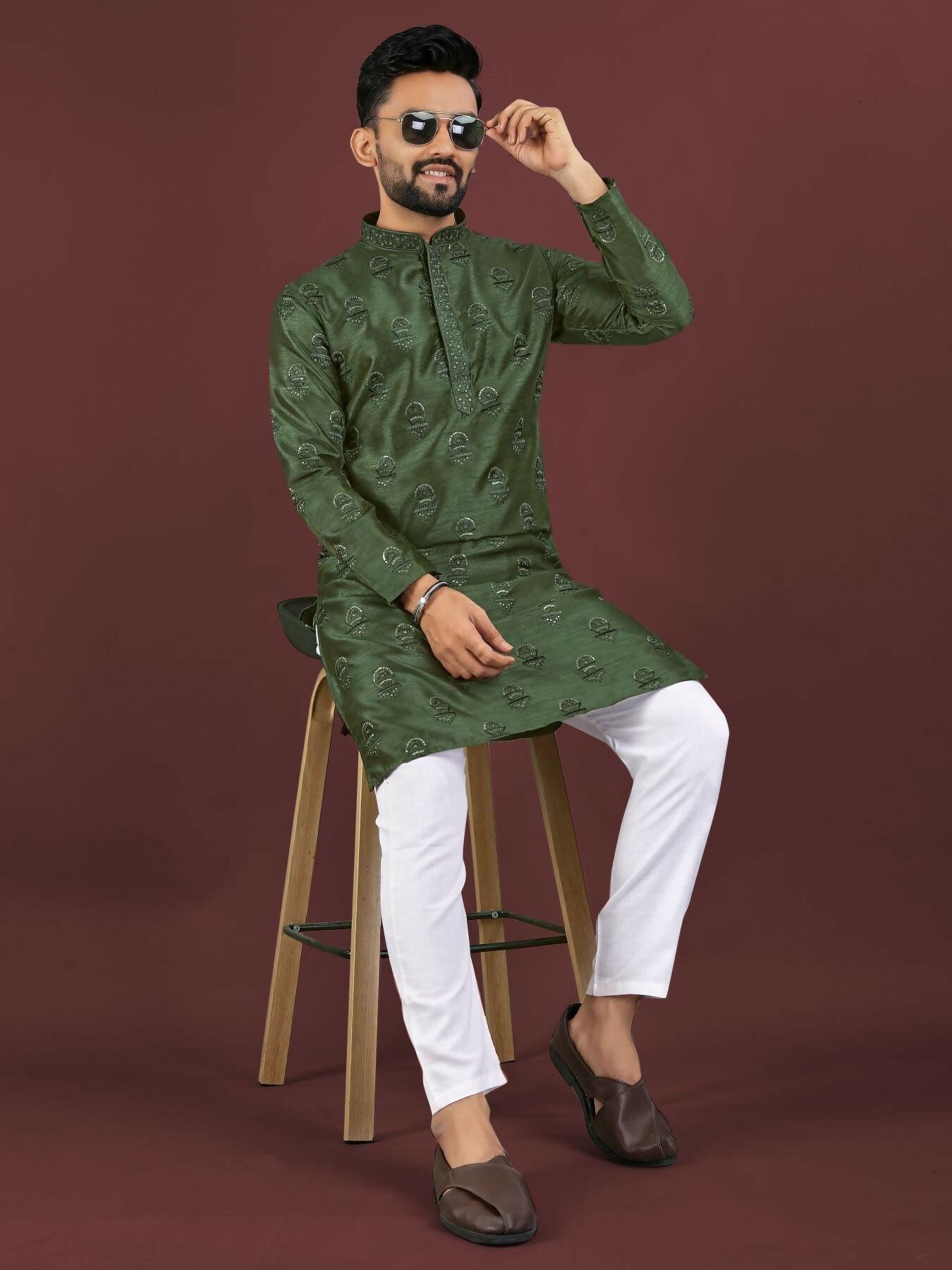 Anaita Green Embroidered Silk Straight Kurta | Grocsy