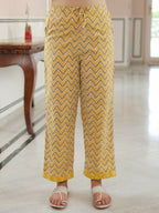 Aramya A-line Soft Cotton Butti Print Women's Kurta Set - Yellow | Grocsy