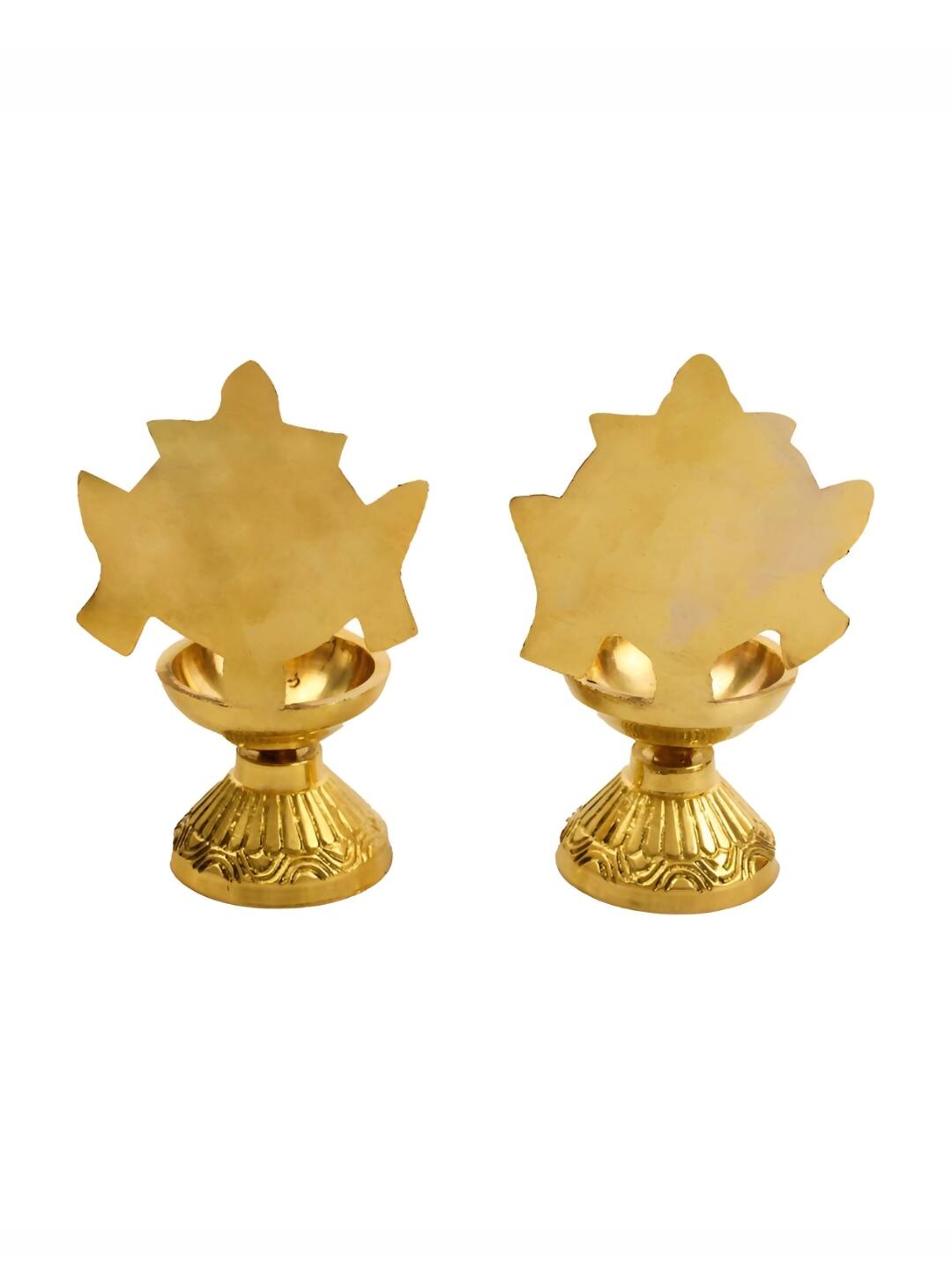 Spillbox 2 Pieces Brass Shangu Chakra Vilakku | Grocsy