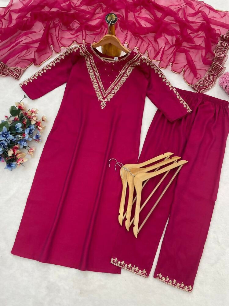 Teeya Creation New Womens Rani Pink Straight Cut Kurta Set with Scalloped Embroidered Organza Dupatta Set | Grocsy