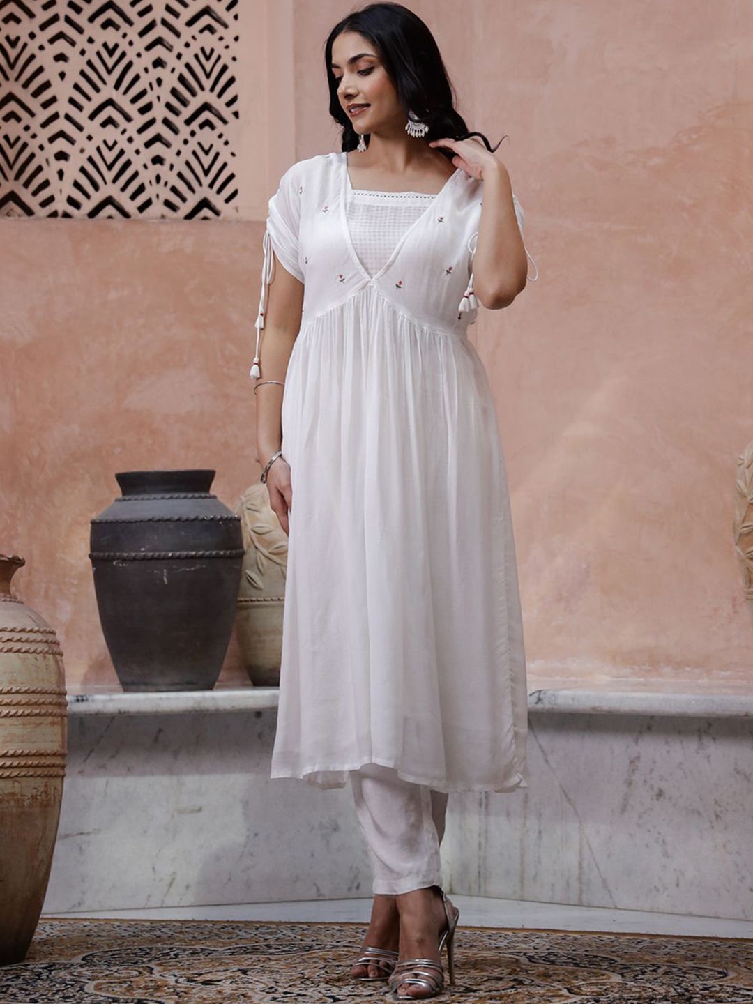 Sangria Floral Embroidered Thread Work Kurta with Trouser | Grocsy