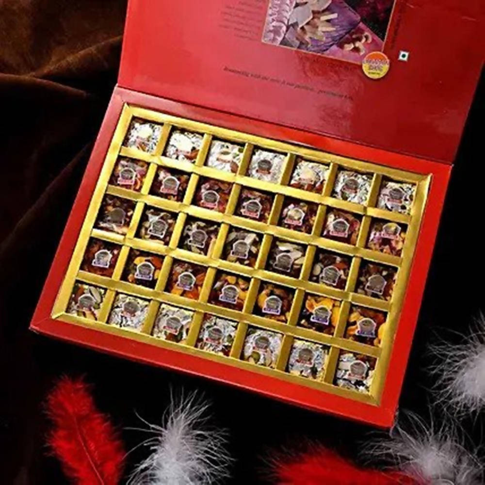 Ethnic Pearl Lumba Rakhi Set & Assorted Berry Bites | Grocsy