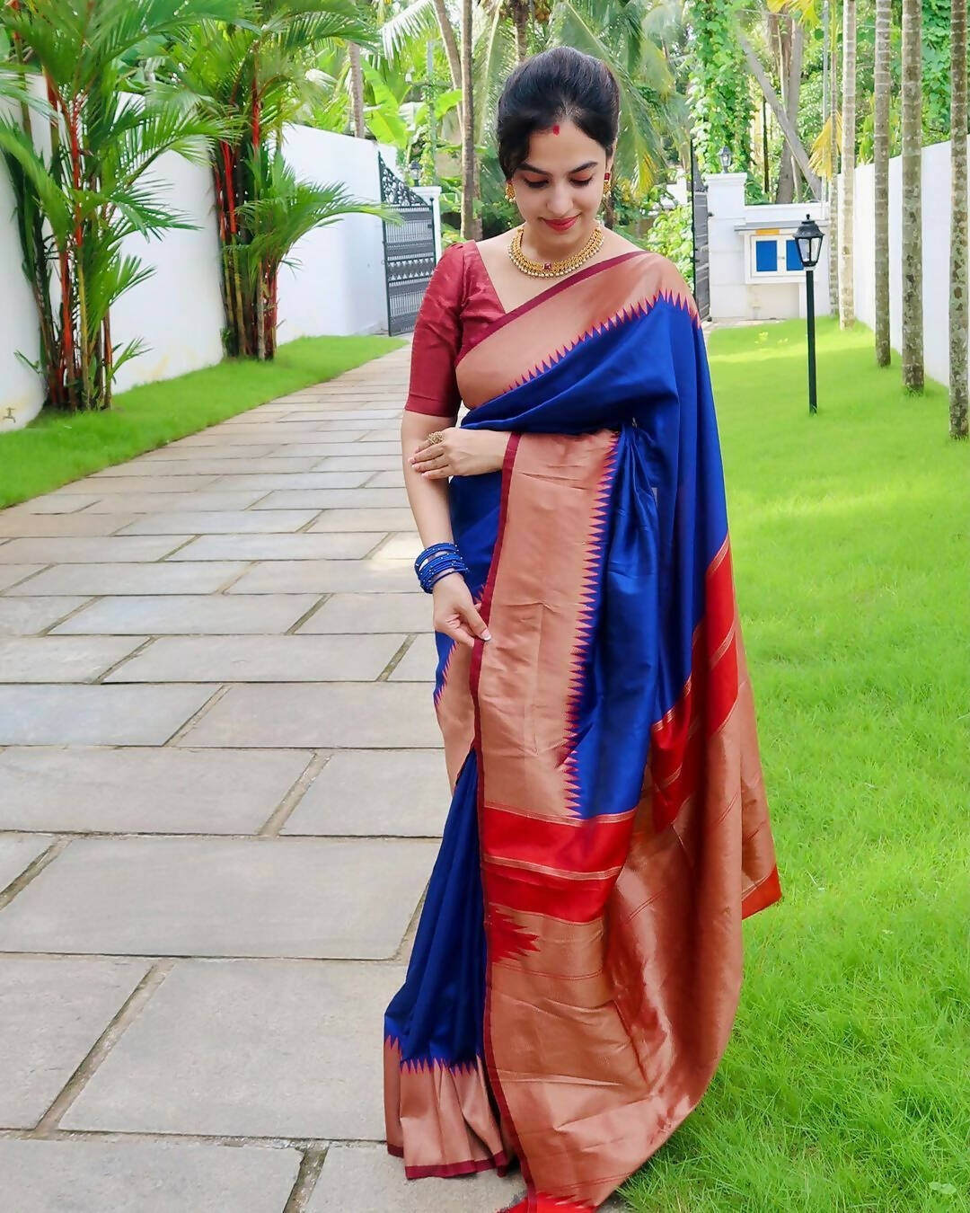 DEIANA'S Beautiful Designer Golden zari Soft Lichi Silk Saree - Blue | Grocsy