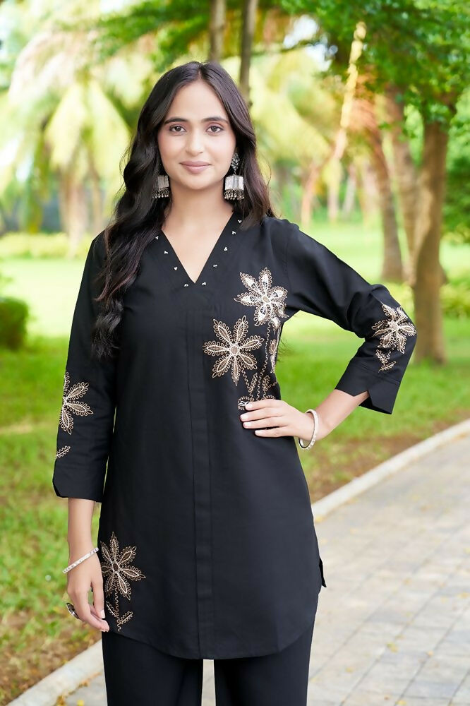 Teeya Creation New Latest Stylish Elegant Black Embroidered Kurti with Matching Pants Co-ord Set | Grocsy