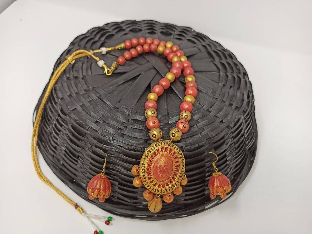 Terracotta Medium Necklace Set With Hangings-Golden Pink | Grocsy