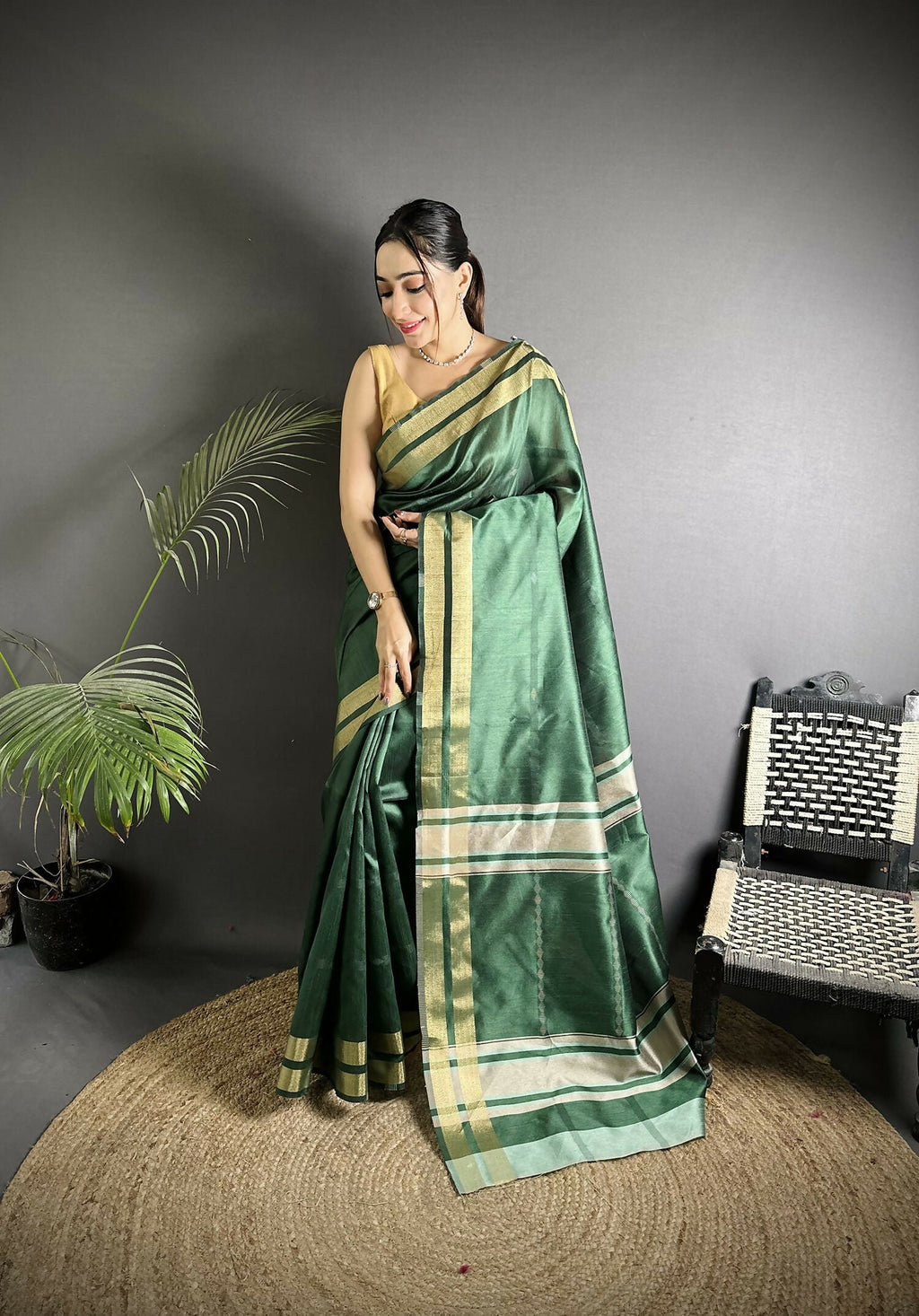 Joban Fashion Green Woven Pattern Raw Silk Kanjivaram Silk Saree | Grocsy