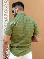 Miravan Men's Green Geomatric Printed Half Sleeve Slim Fit shirt | Grocsy