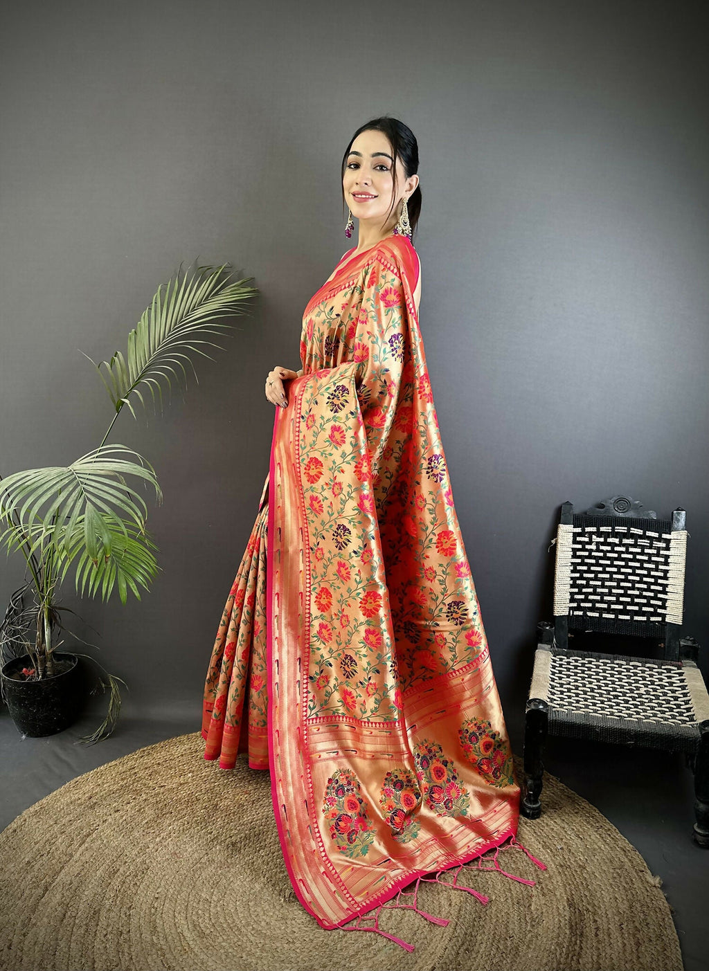 Joban Fashion Pink Floral & Paisley Motifs Soft Silk Paithani Saree | Grocsy
