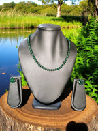 Inhanns Crystal Bloom – Single Line Necklace + Studs - Dark Green | Grocsy
