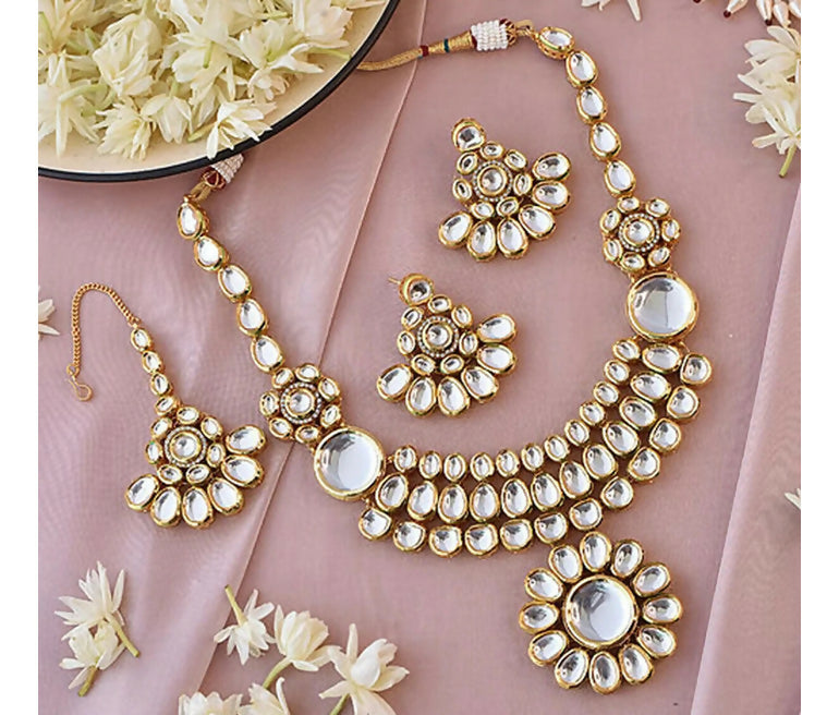 Joban Fashion Hand Made High Quality Gold Plated Base Metal Alloy Kundan Stone Studded Kundan Jewellery Set | Grocsy