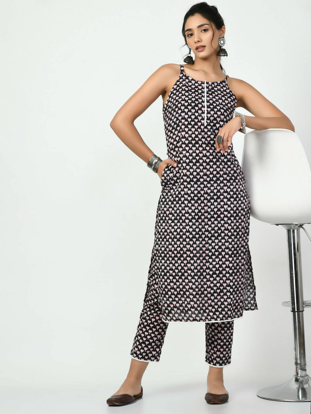 Myshka Women's Black Straight Printed Kurta | Grocsy