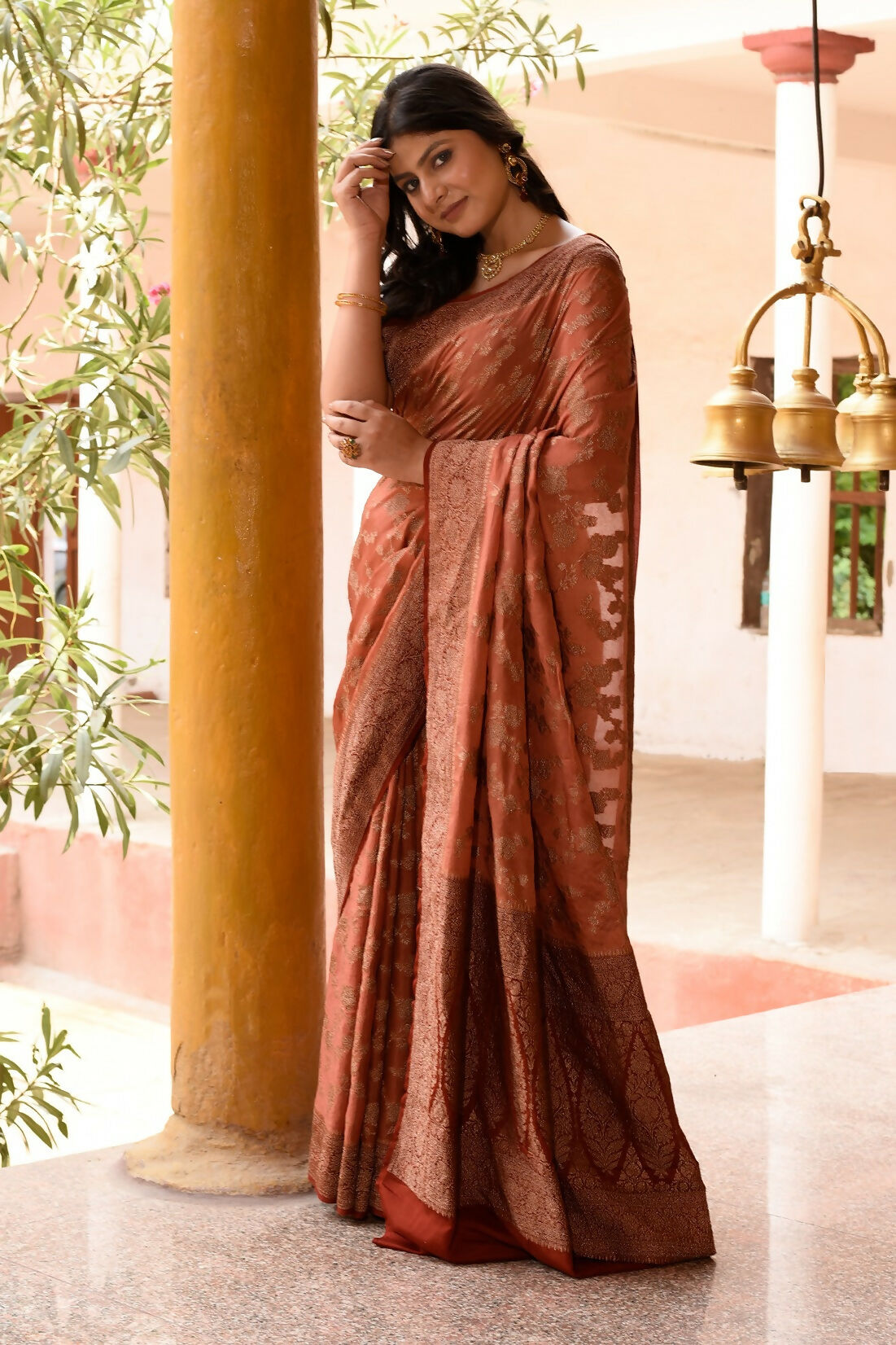 Joban Fashion Amber Crepe Chiffon Pure Handloom Banarasi Silk Saree | Grocsy