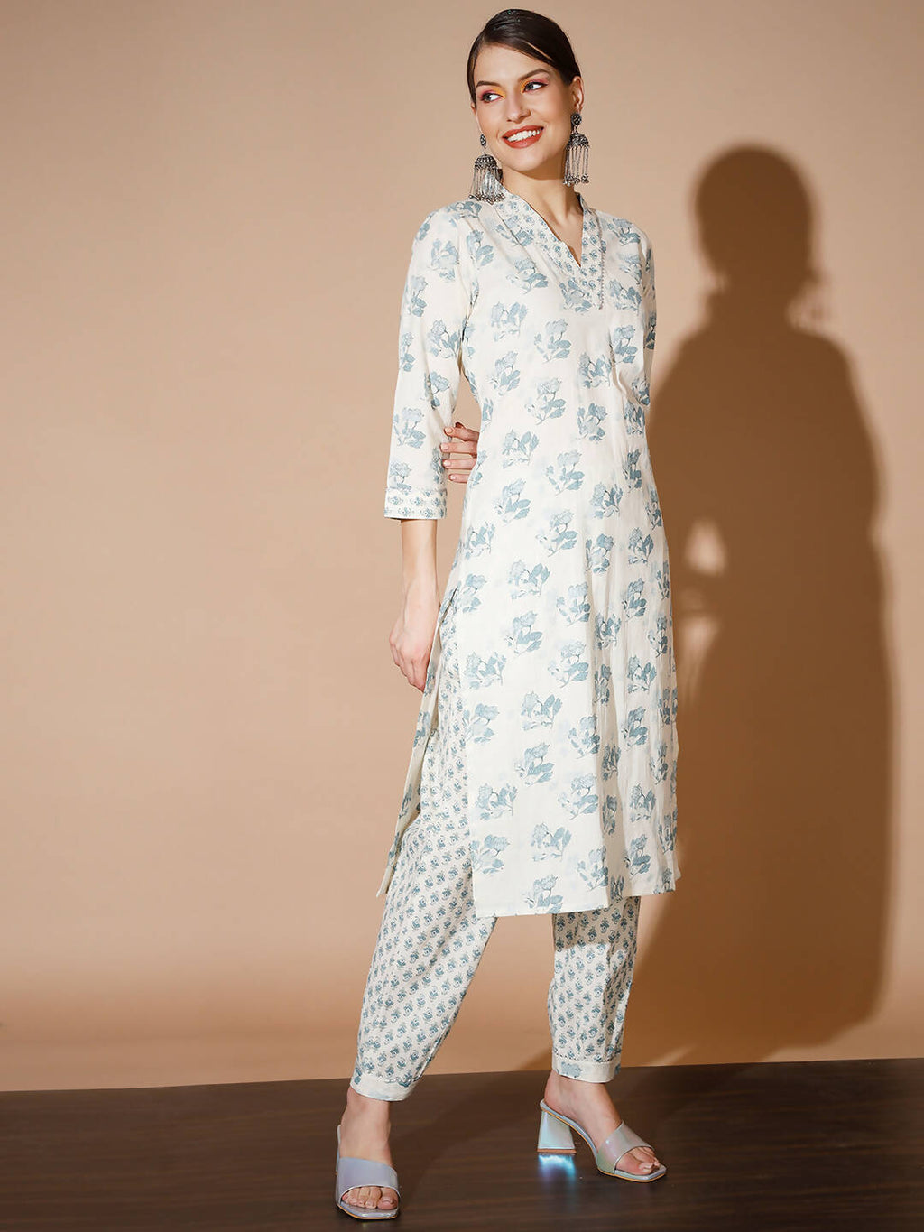 Myshka Women Multi Floral Kurta & Trousers | Grocsy