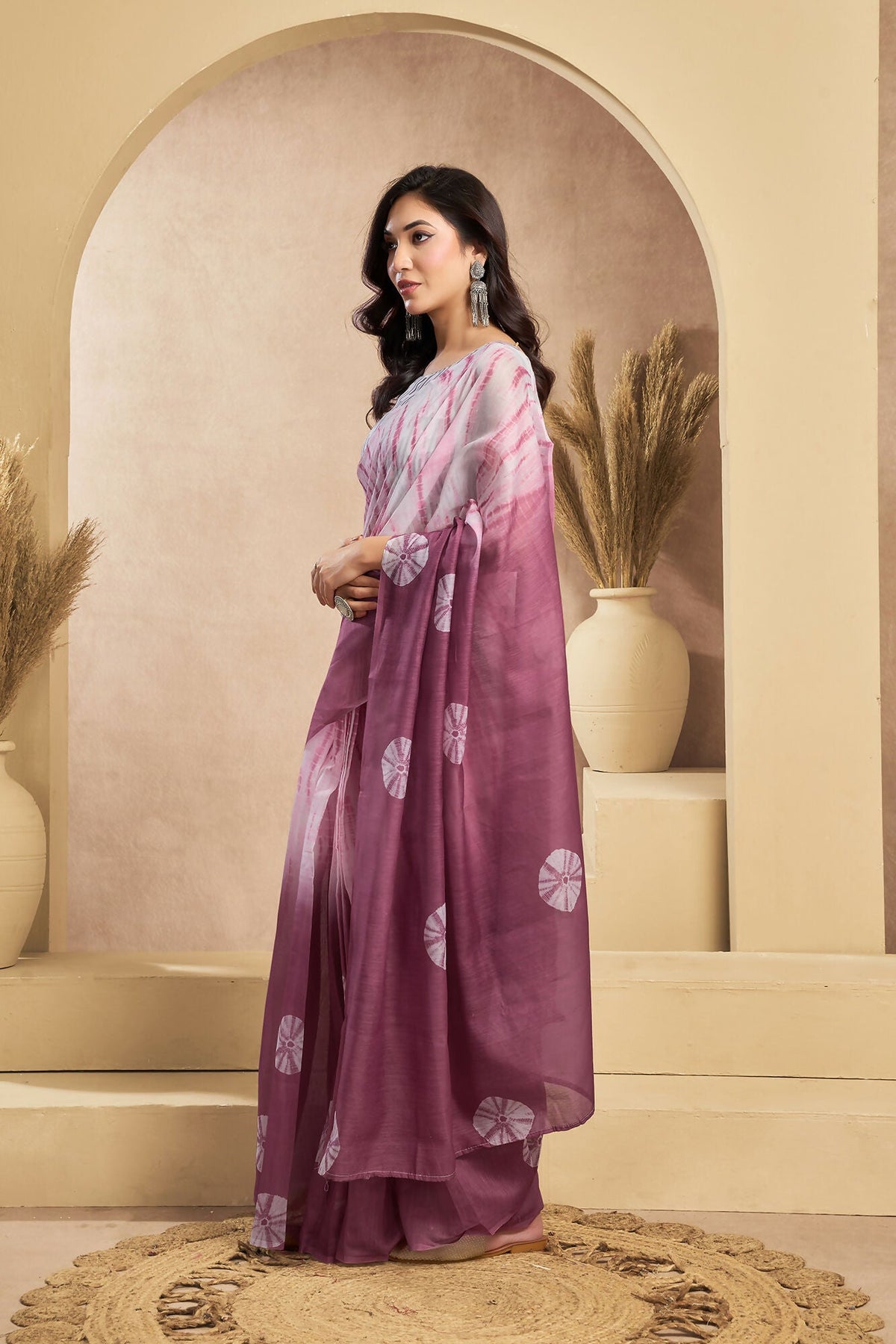 Vastranavya White Onion Digital Printed Linen Ready To Wear Designer Saree with Unstitched Blouse | Grocsy