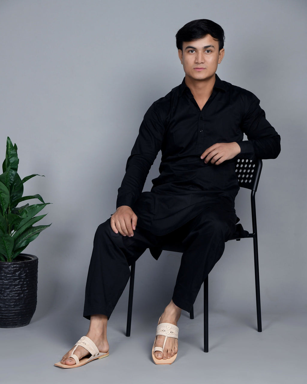 Stepsoft Men'S Cream Kolhapuri Chappal | Ethnic Leather Slip-On For Wedding & Festive Wear | Grocsy