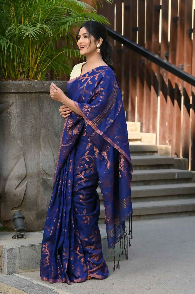 Beatitude Blue Cotton Floral Jamdani Saree | Grocsy