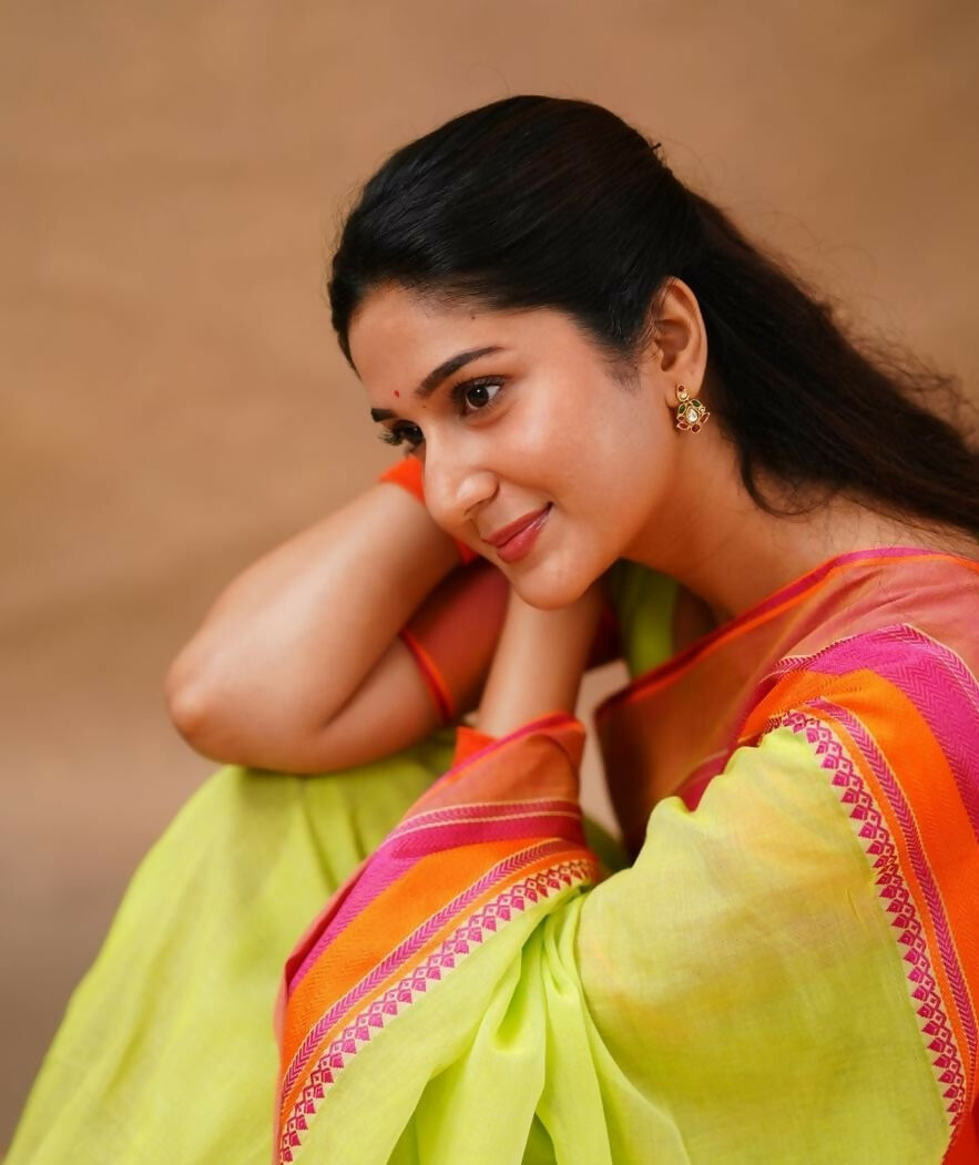 Exclusive Collection Light Green Beautiful Khadi Cotton Handloom Saree | Grocsy