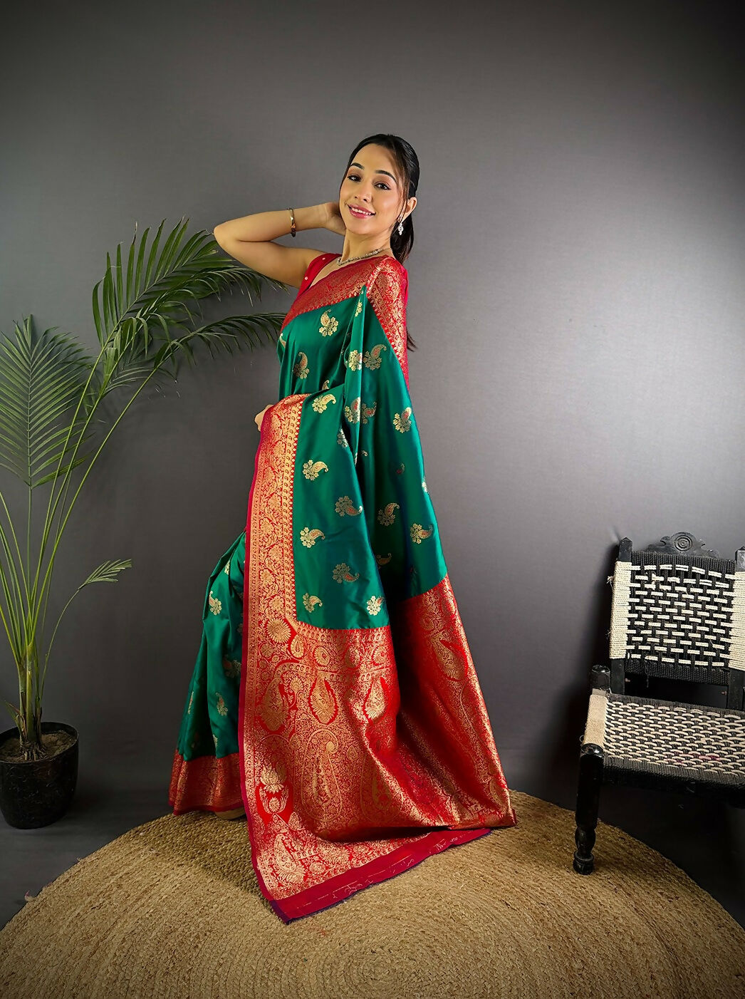 Joban Fashion Banarasi Green Woven Butti Soft Silk Saree | Grocsy