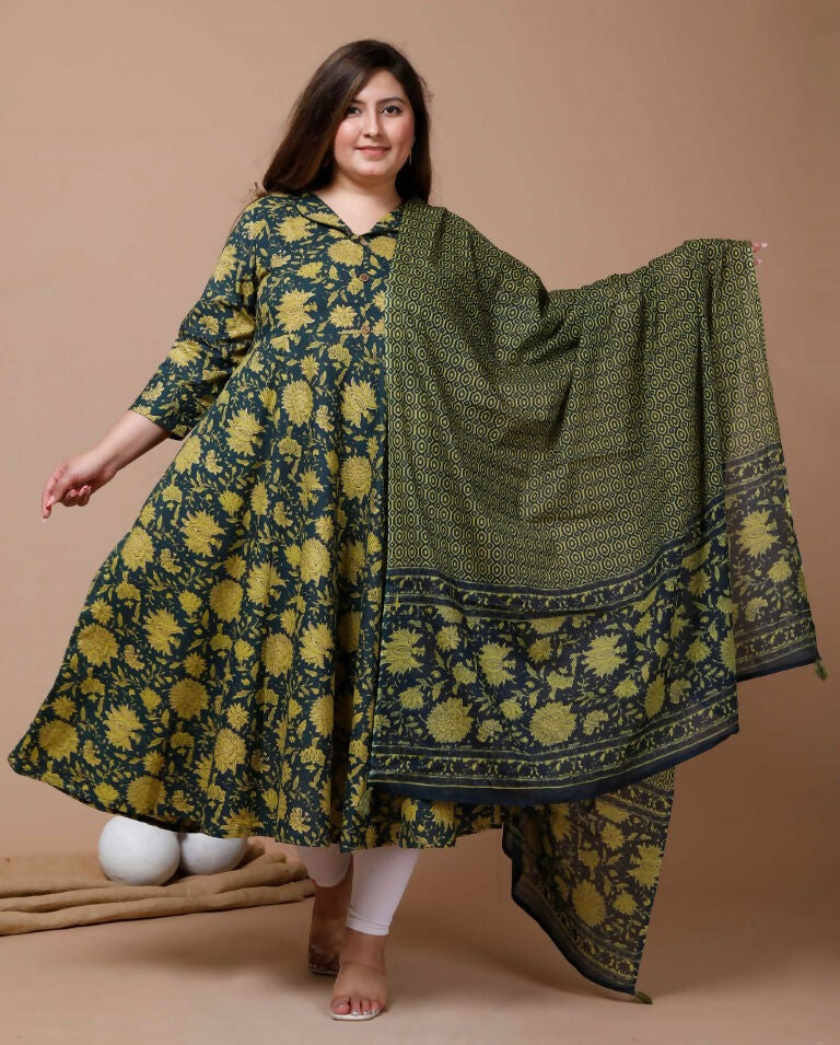 Miravan Women's Plus Size Floral Green Printed Cotton Anarkali Kurta With Dupatta | Grocsy