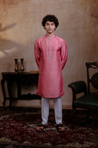 Falling Raw Silk Pink Prism Motif Kurta Set By Hilo Design | Grocsy