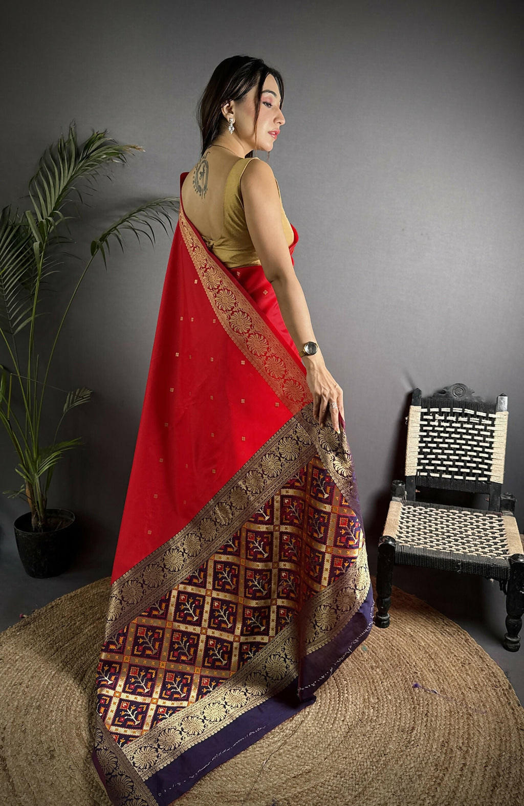 Joban Fashion Red Banarasi Cotton Silk Woven Saree | Grocsy