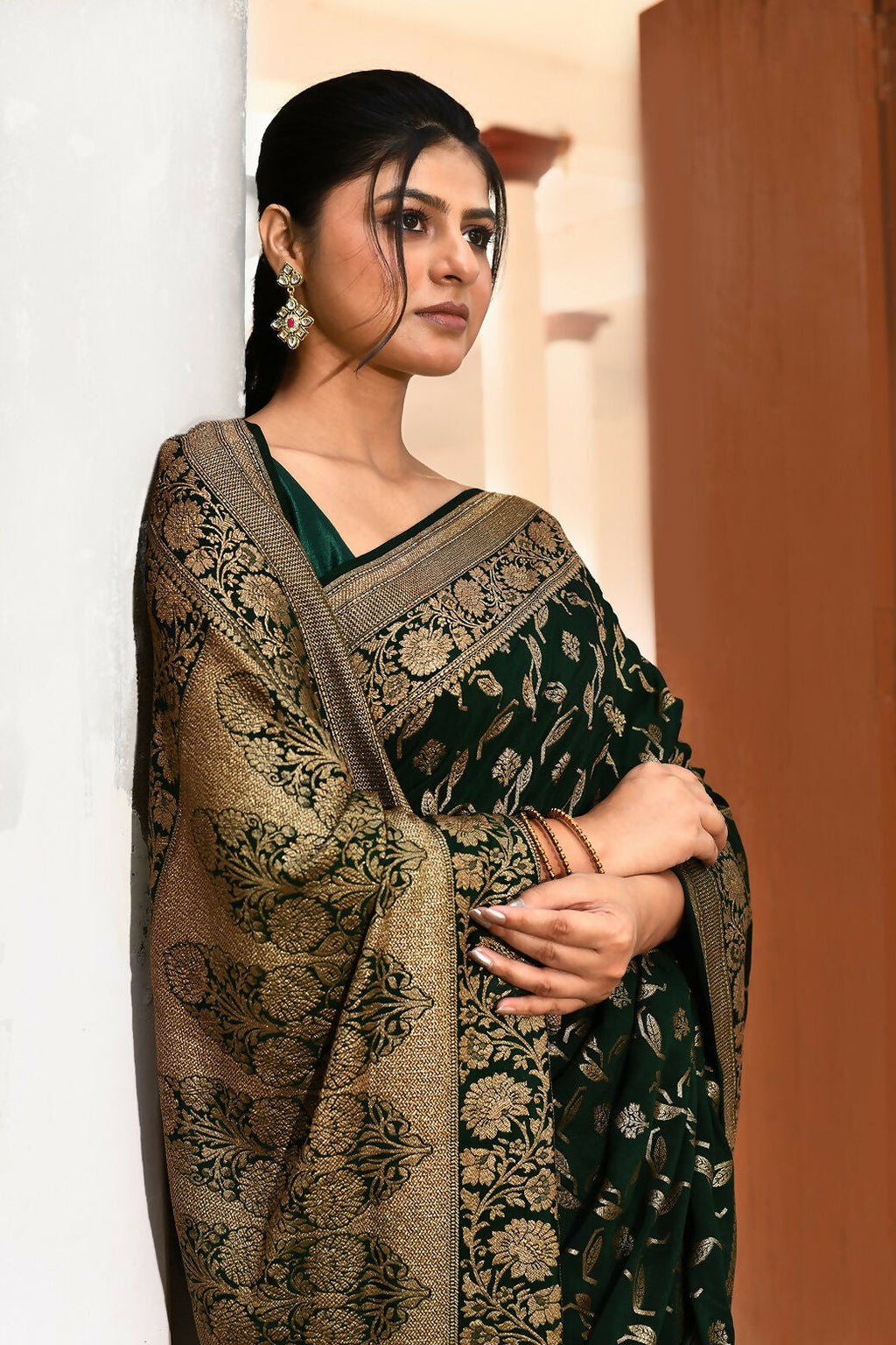 Joban Fashion Emerald Green Crepe Chiffon Pure Handloom Banarasi Silk Saree | Grocsy