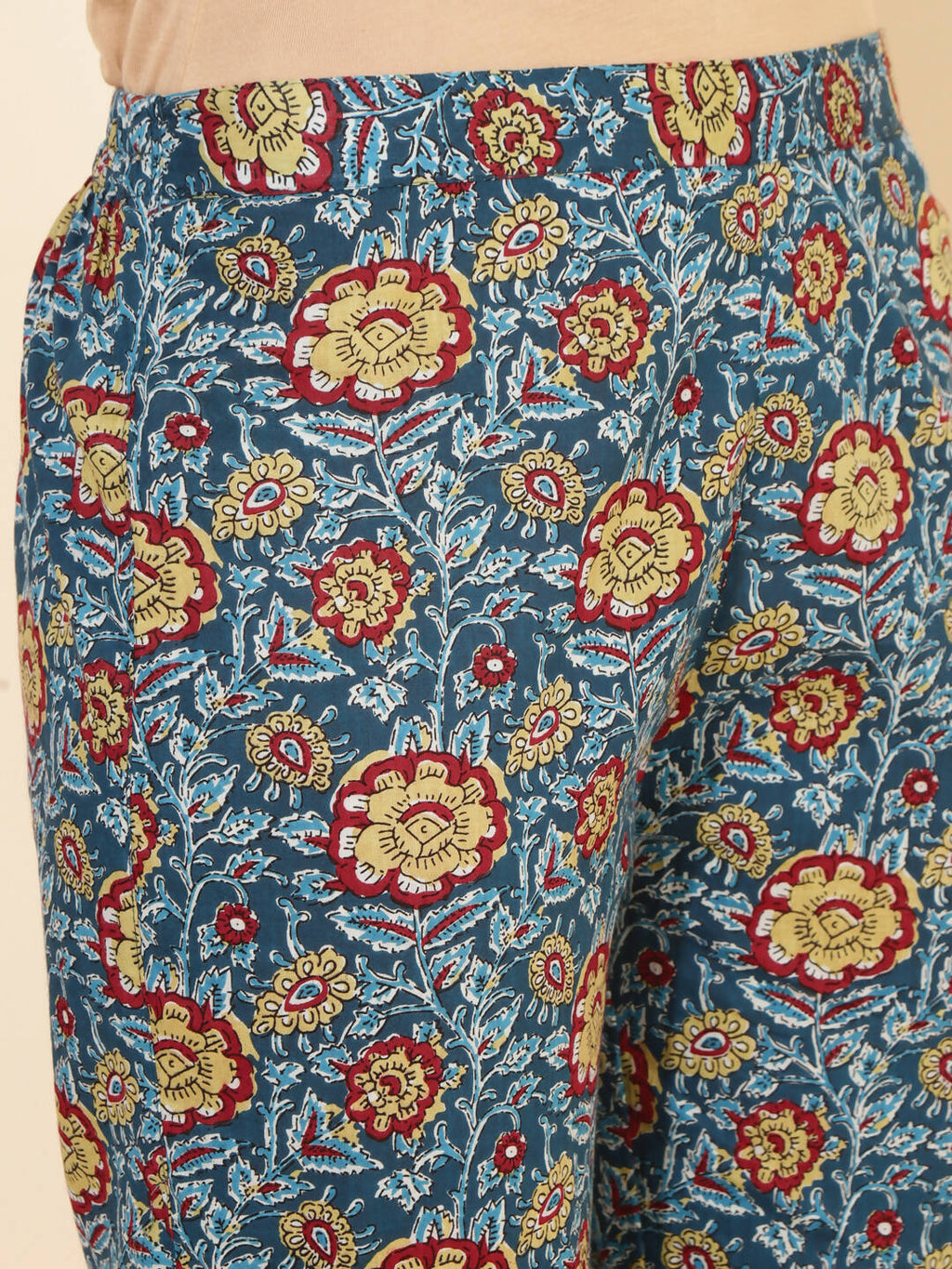 Janasya Women's Blue Cotton Floral Printed Casual Flared Kurta Set | Grocsy
