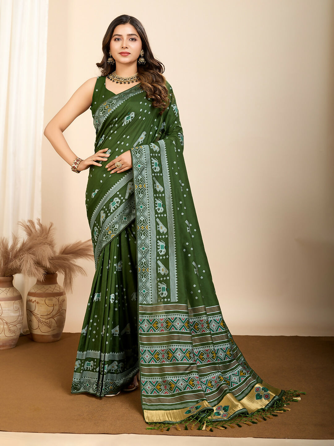 Green Soft Silk Woven Meenakari Designer Saree - Vedanti | Grocsy