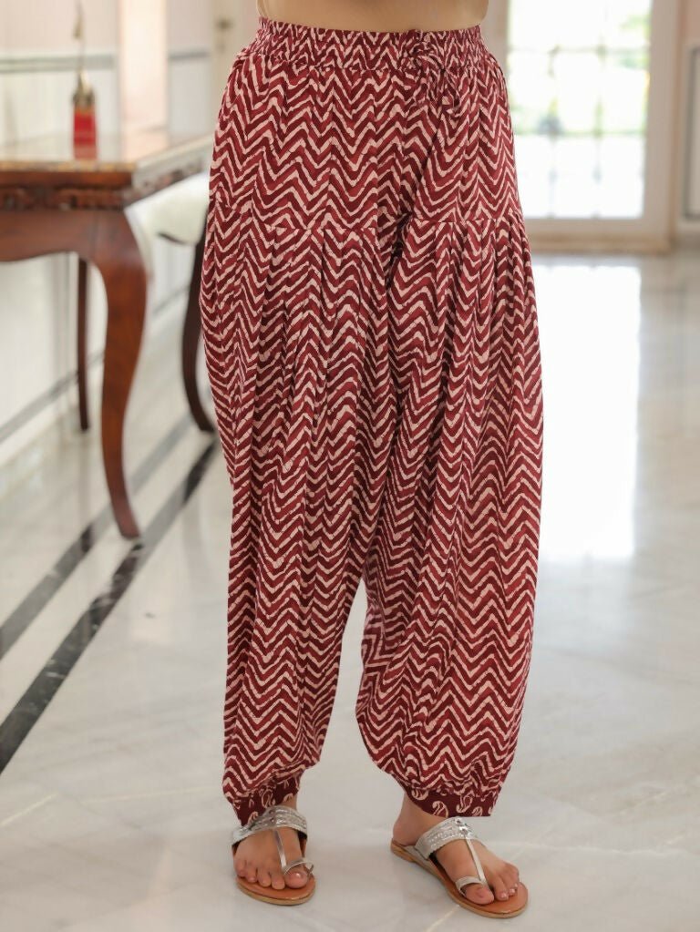 Aramya Straight Soft Cotton Block Print Women's Kurta Set - Brown | Grocsy
