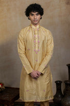 Semi Pattu Gold Padmajaal Kurta Set By Hilo Design | Grocsy