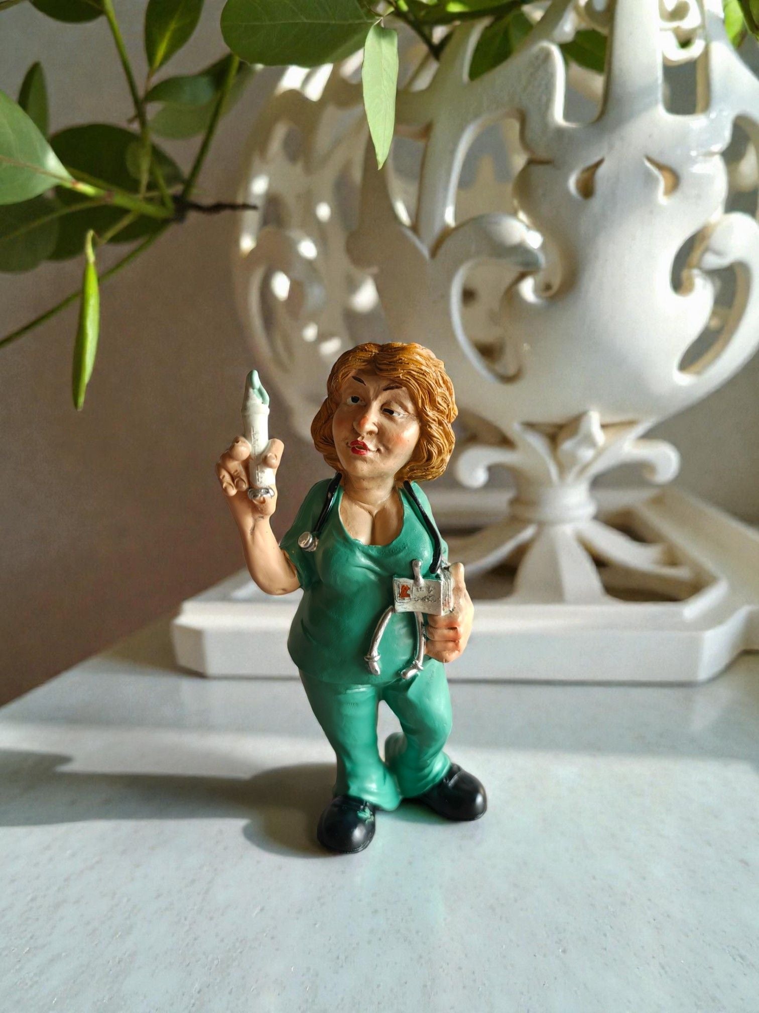 Sun Mun Decors Female Doctor | Grocsy