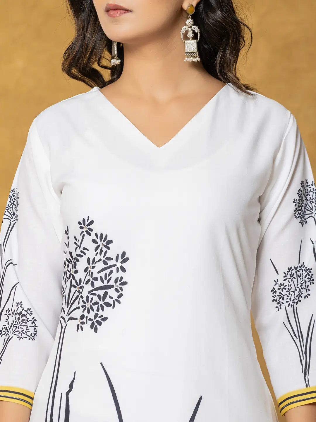Yufta White And Black Linen Kurta Dupatta Pant Set | Grocsy