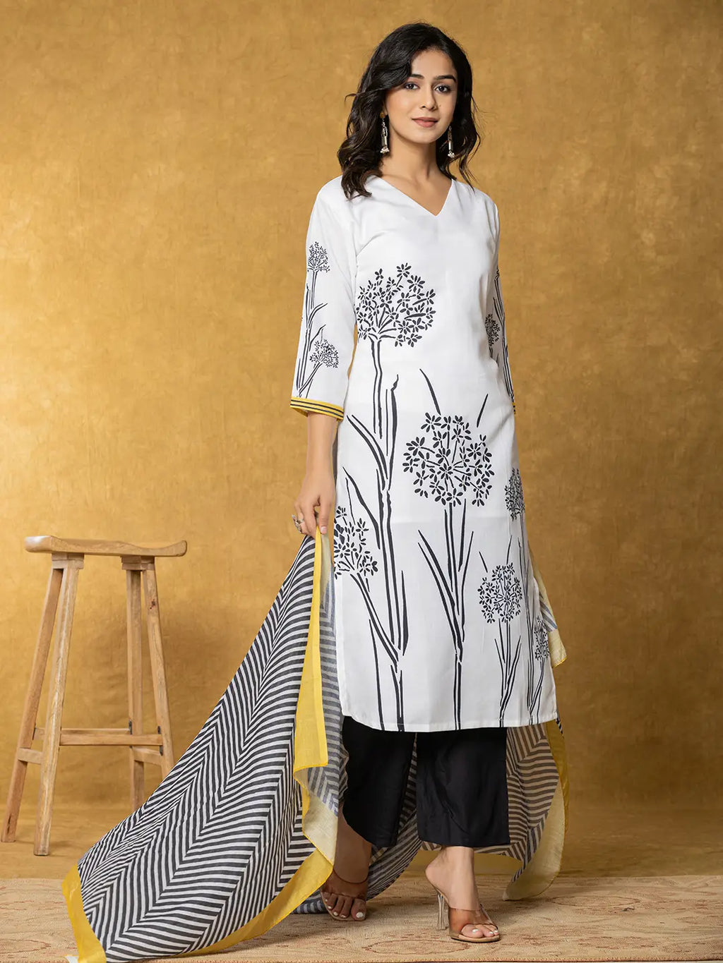 Yufta White And Black Linen Kurta Dupatta Pant Set | Grocsy