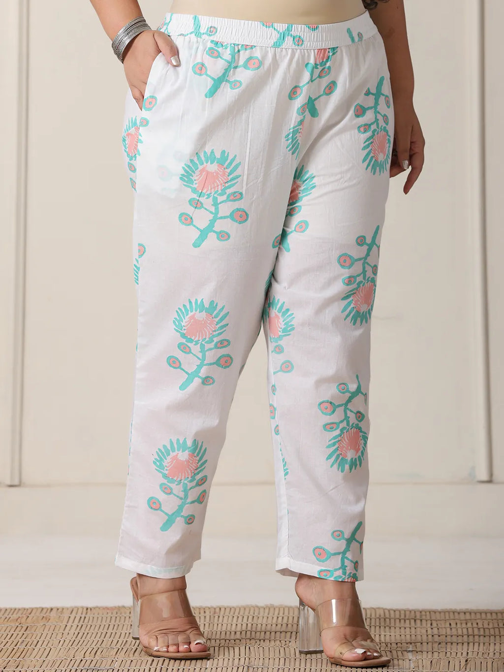 Yufta White And Blue Cotton Straight Plus Size Kurta Pant Dupatta Set | Grocsy