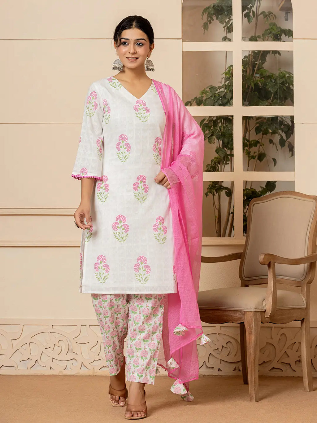 Yufta White And Pink Cotton Floral Print Kurta Dupatta Set | Grocsy