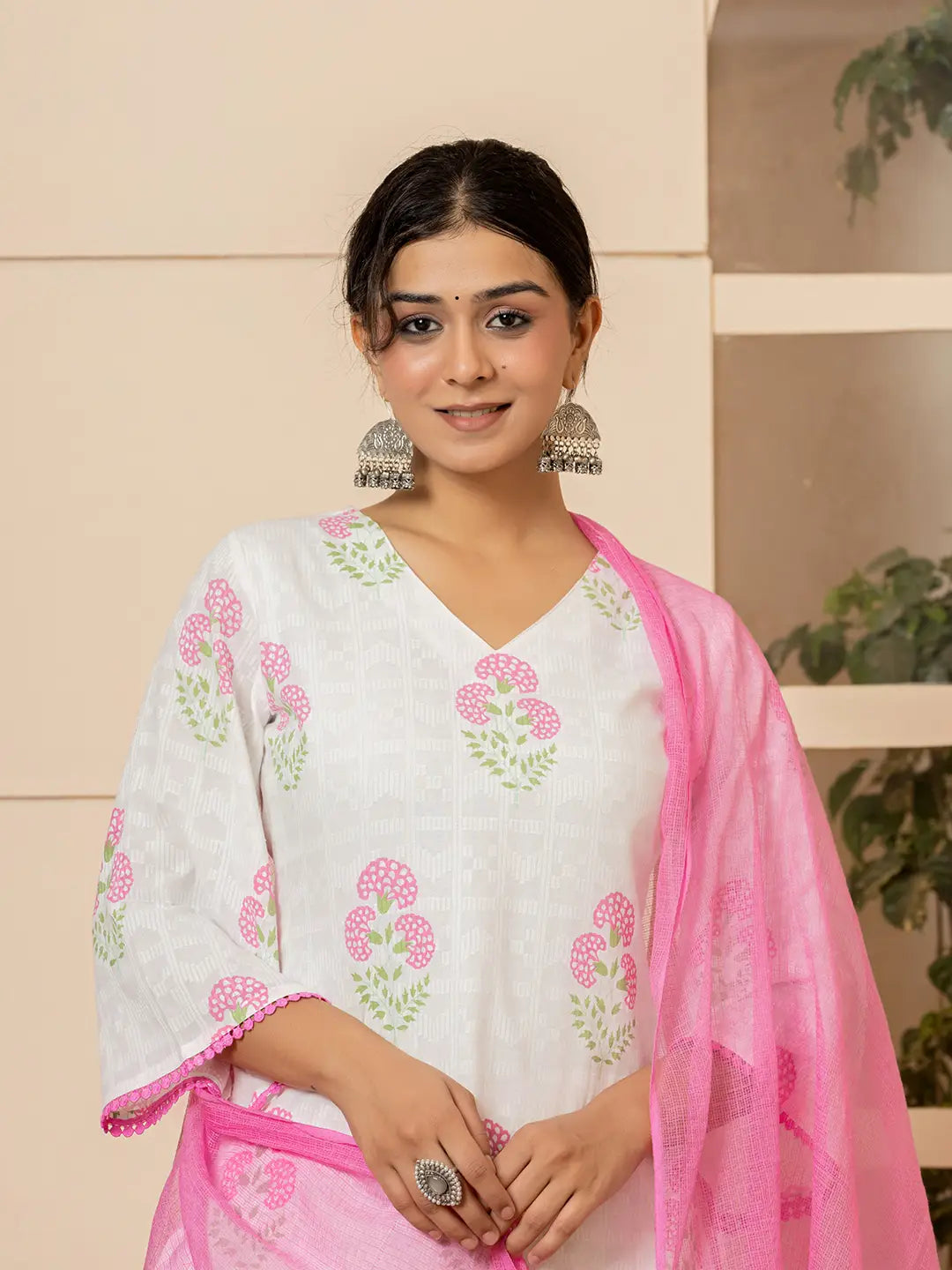 Yufta White And Pink Cotton Floral Print Kurta Dupatta Set | Grocsy