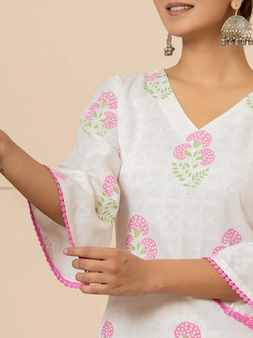 Yufta White And Pink Cotton Floral Print Kurta Dupatta Set | Grocsy
