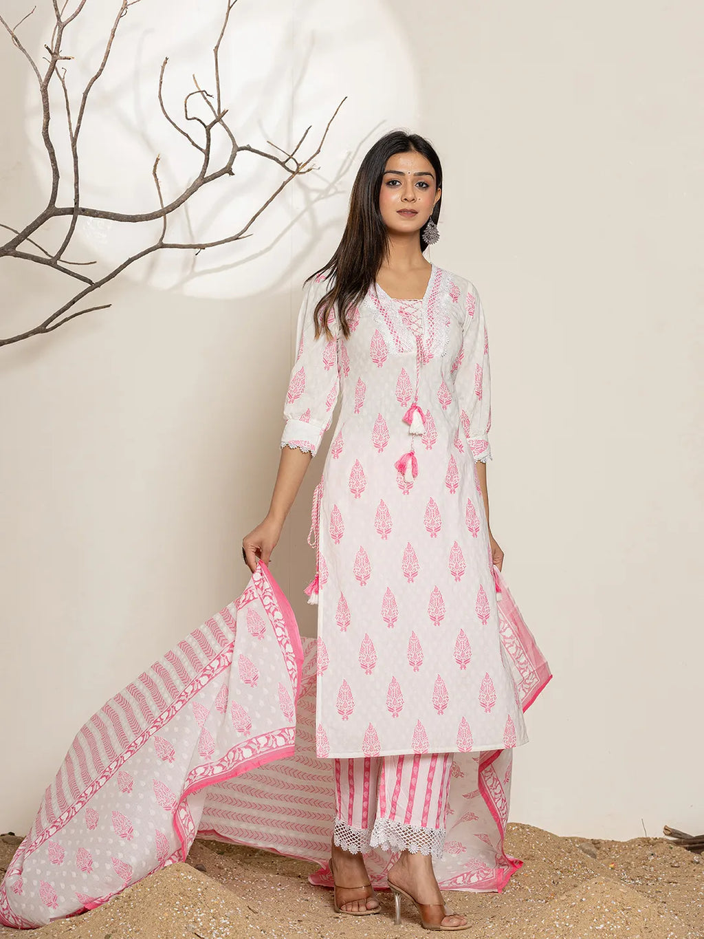 Yufta White And Pink Floral Print Cotton Straight Kurta Dupatta Set | Grocsy