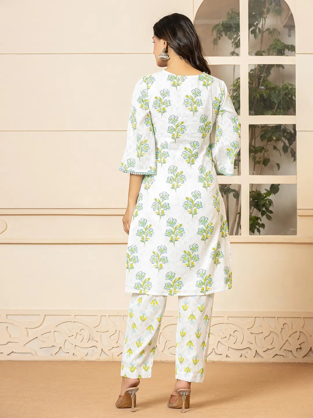 Yufta White And Teal Blue Cotton Floral Print Kurta Dupatta Set | Grocsy